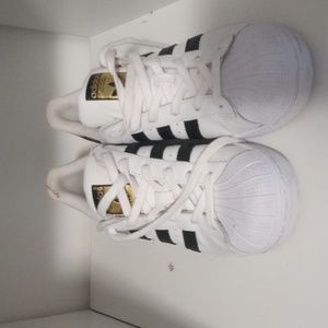 Adidas shell toe